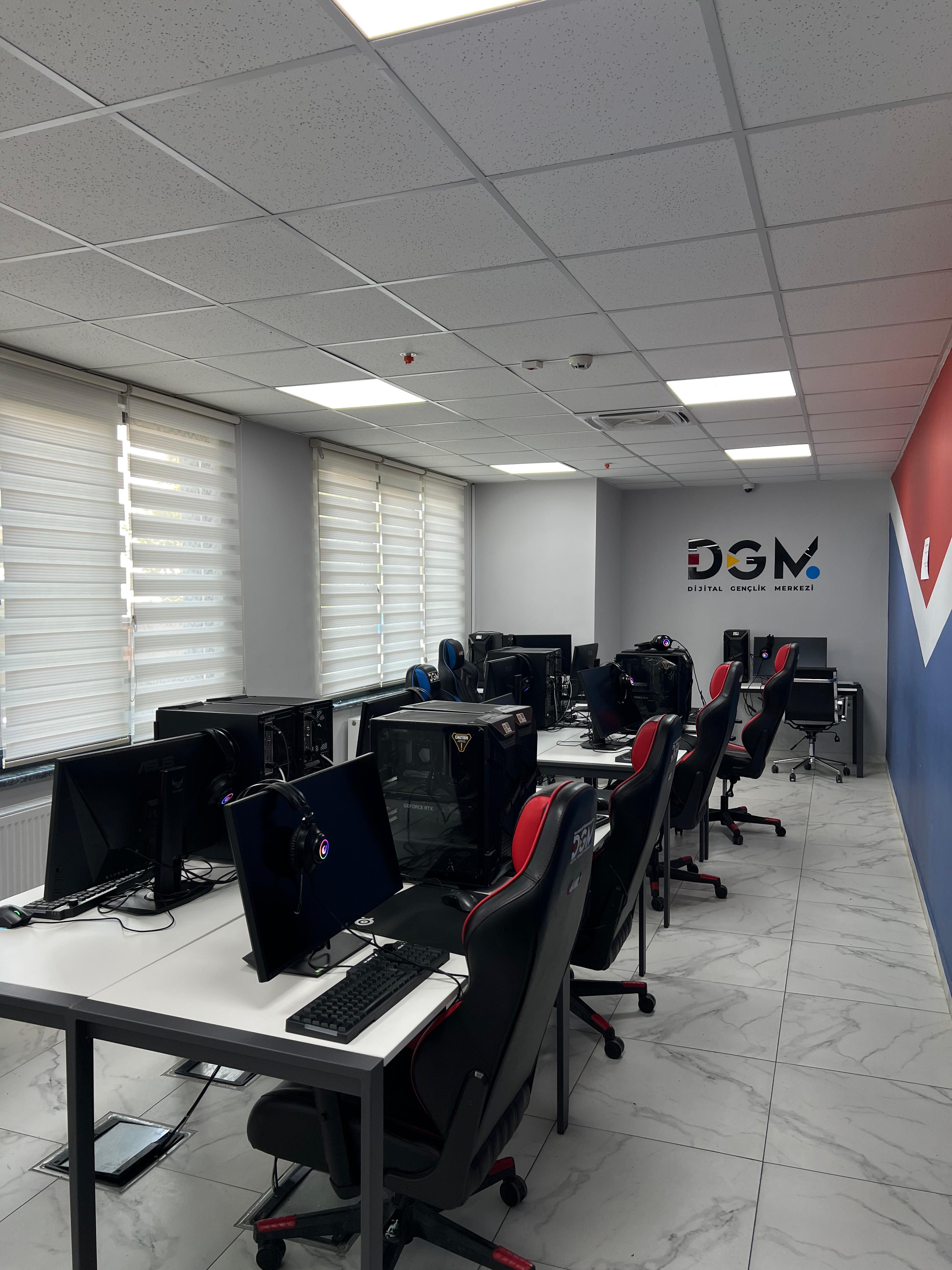 Gönen Dijital Gençlik Merkezi