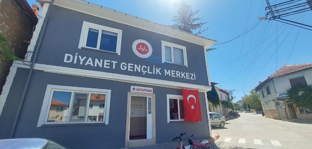 Diyanet Gençlik Merkezi