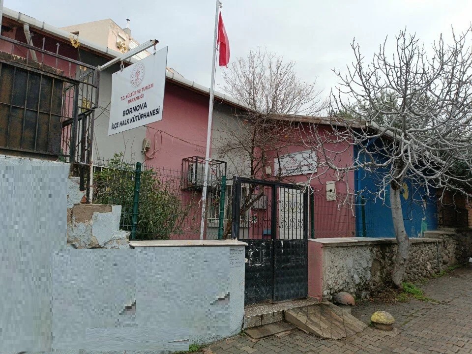 Bornova İlçe Halk Kütüphanesi