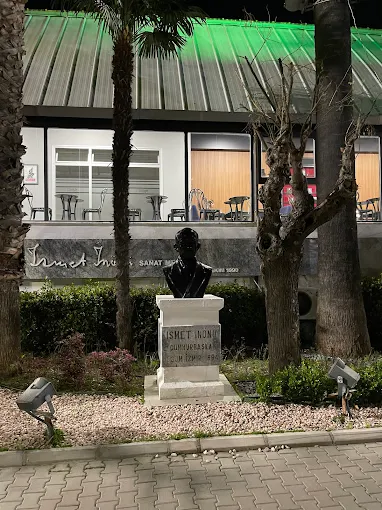 İsmet İnönü Sanat Merkezi