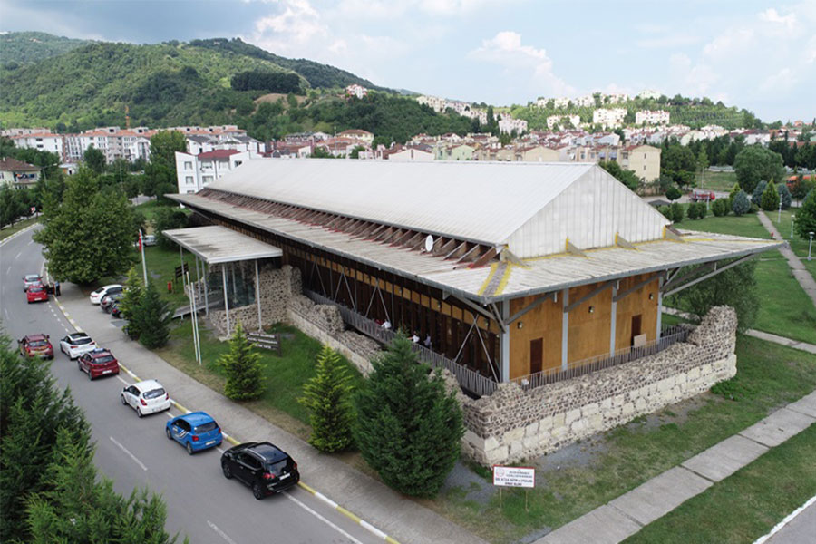 Gölcük Kazıklı Kervansarayı