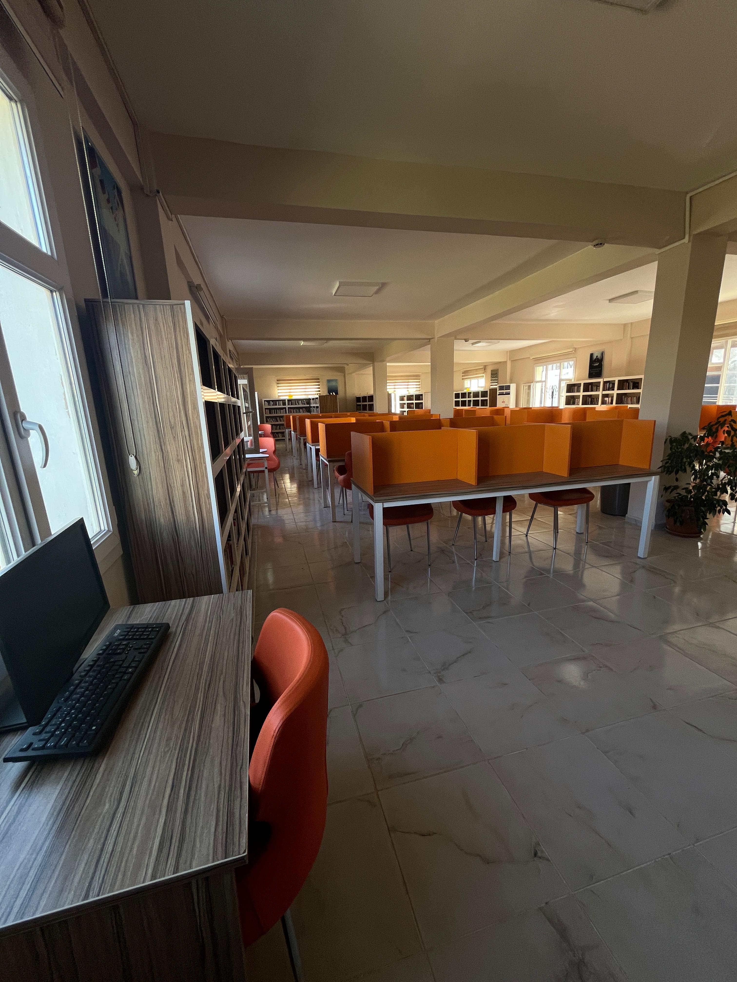 Halfeti İlçe Halk Kütüphanesi