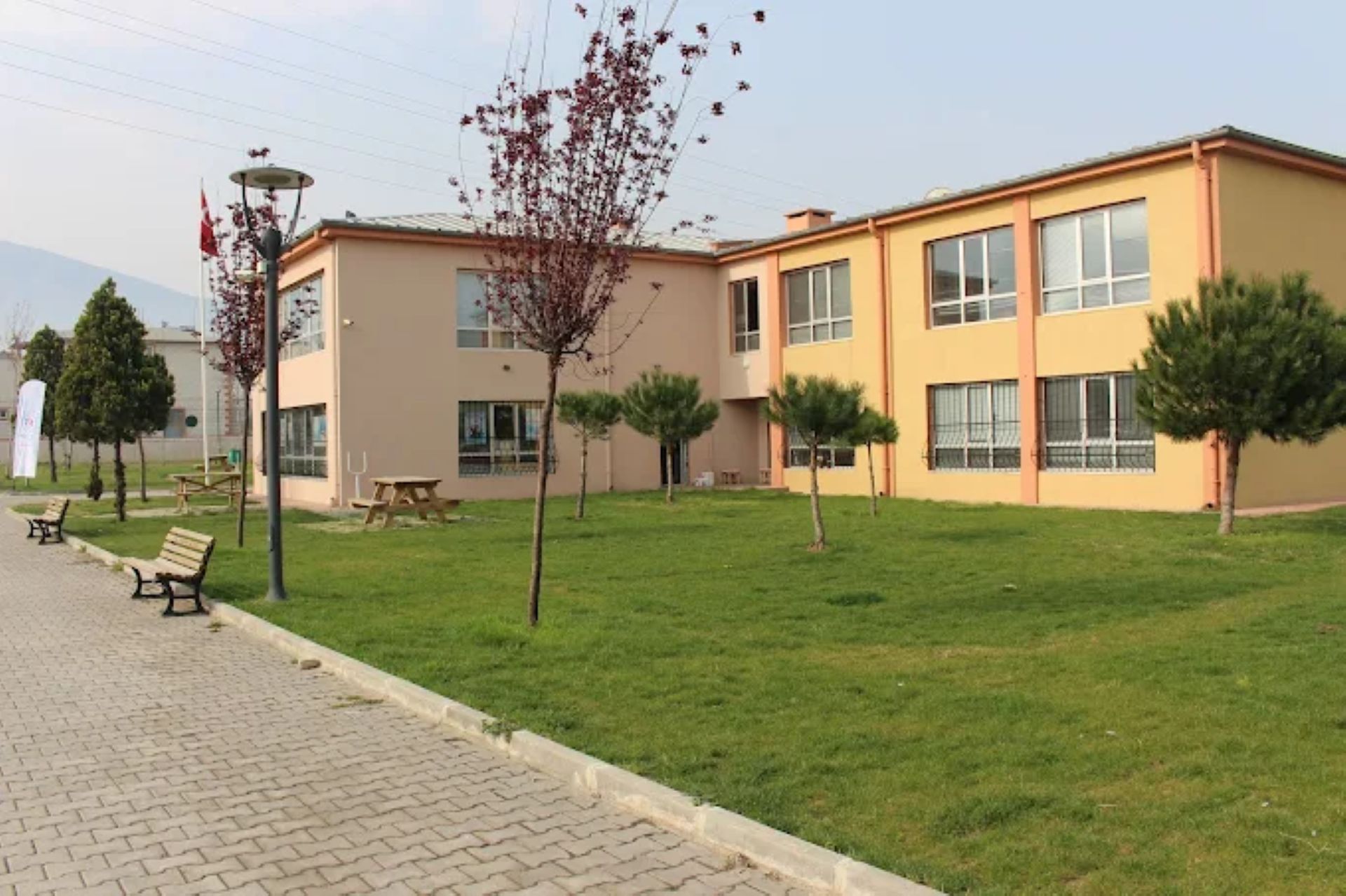 Yunusemre Gençlik Merkezi