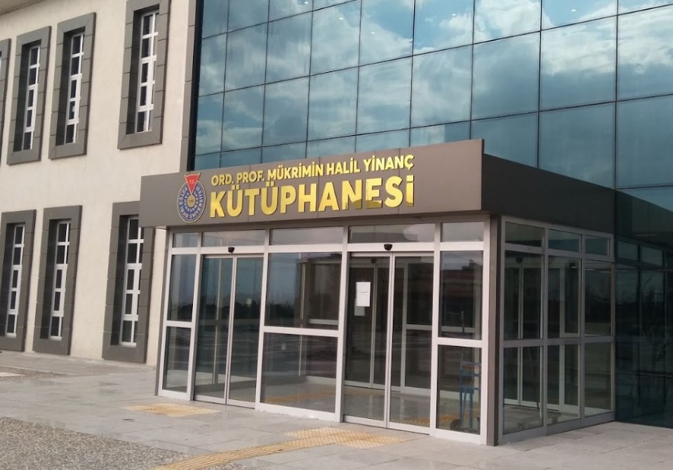 Ord. Prof. Mükrimin Halil Yinanç Kütüphanesi