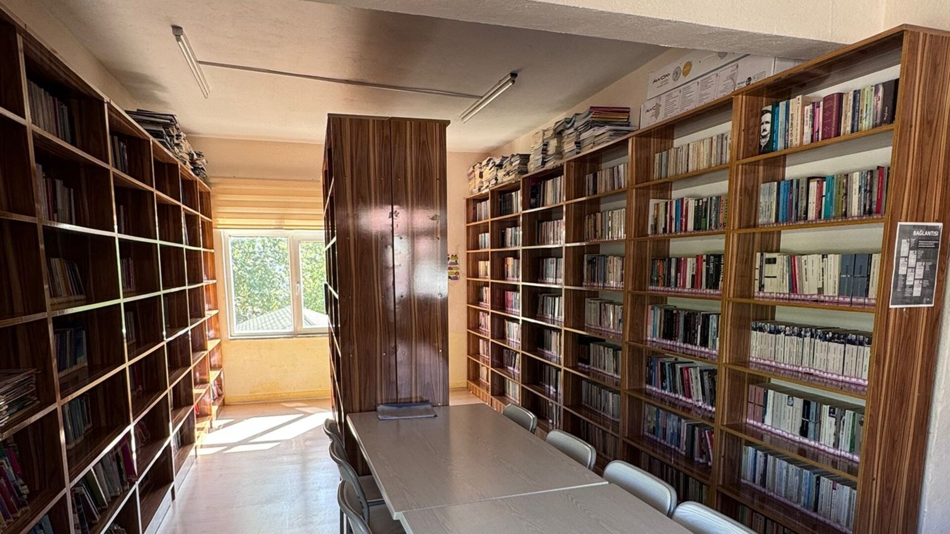 Demre İlçe Halk Kütüphanesi