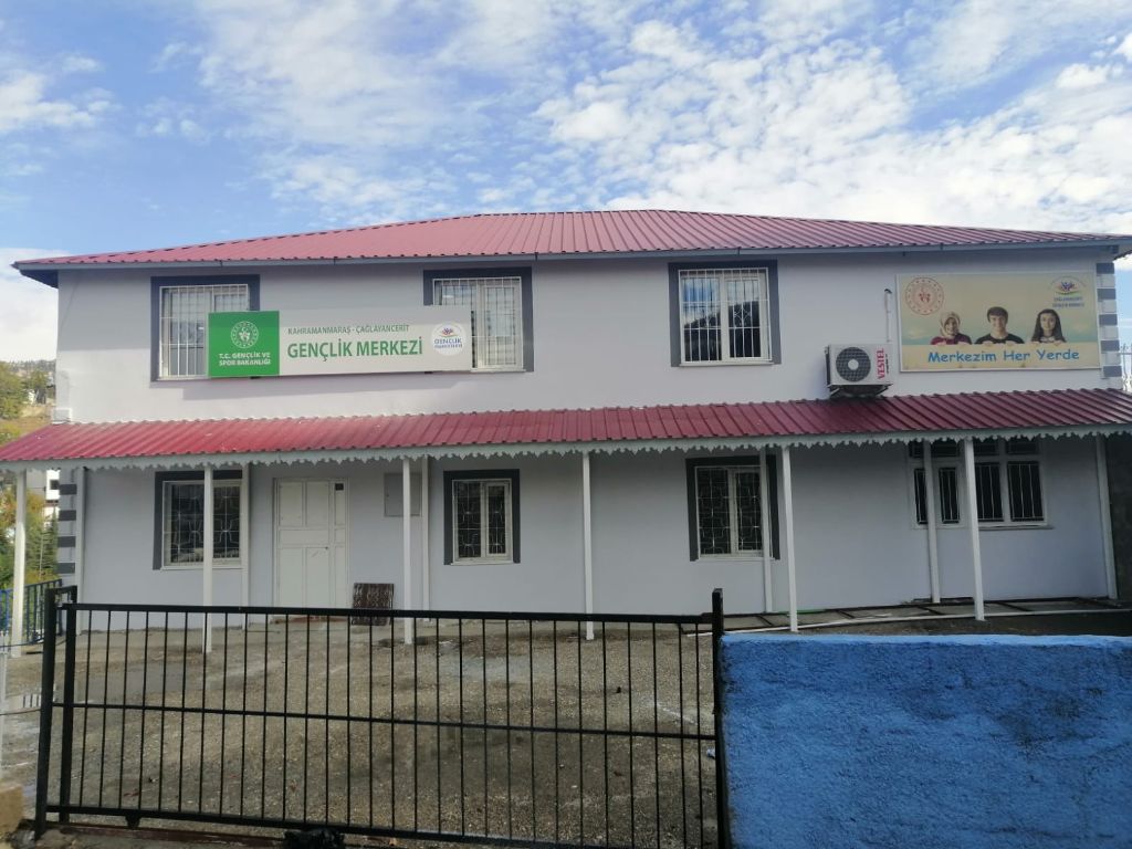 Çağlayancerit Gençlik Merkezi