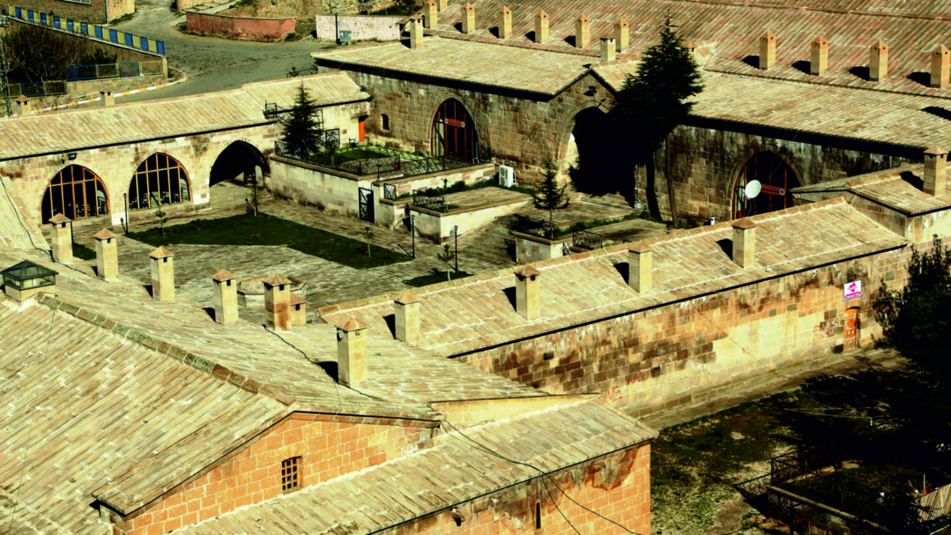 Ulukışla Öküz Mehmet Paşa Külliyesi