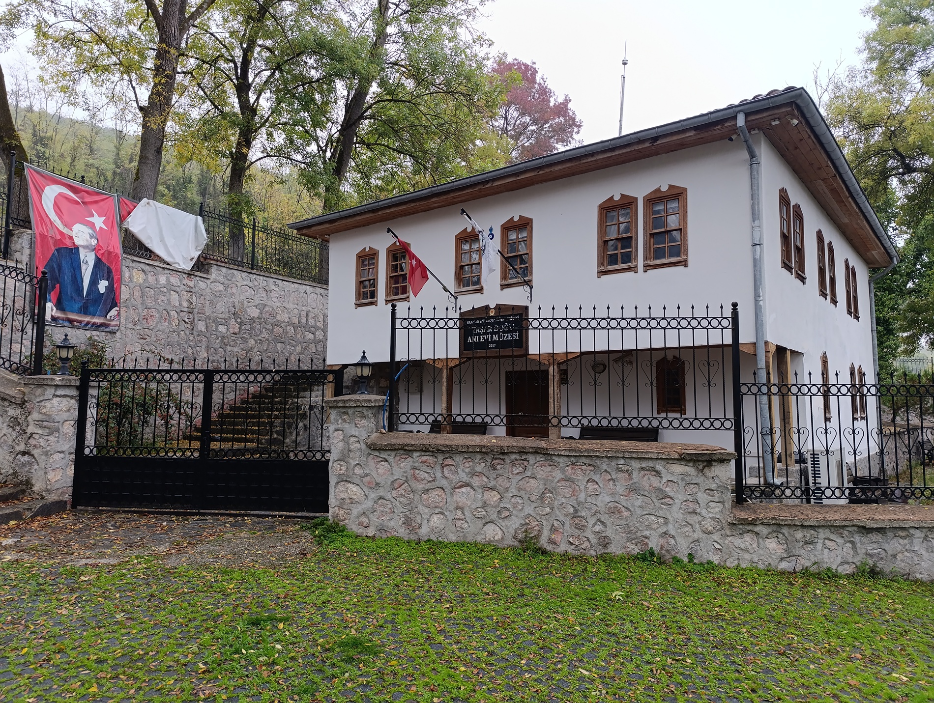 Yaşar Doğu Anı Evi Ve Müzesi