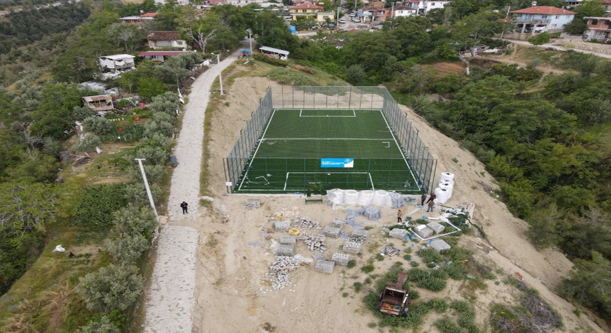 Babadağ Bekirler Mahallesi Futbol Sahası