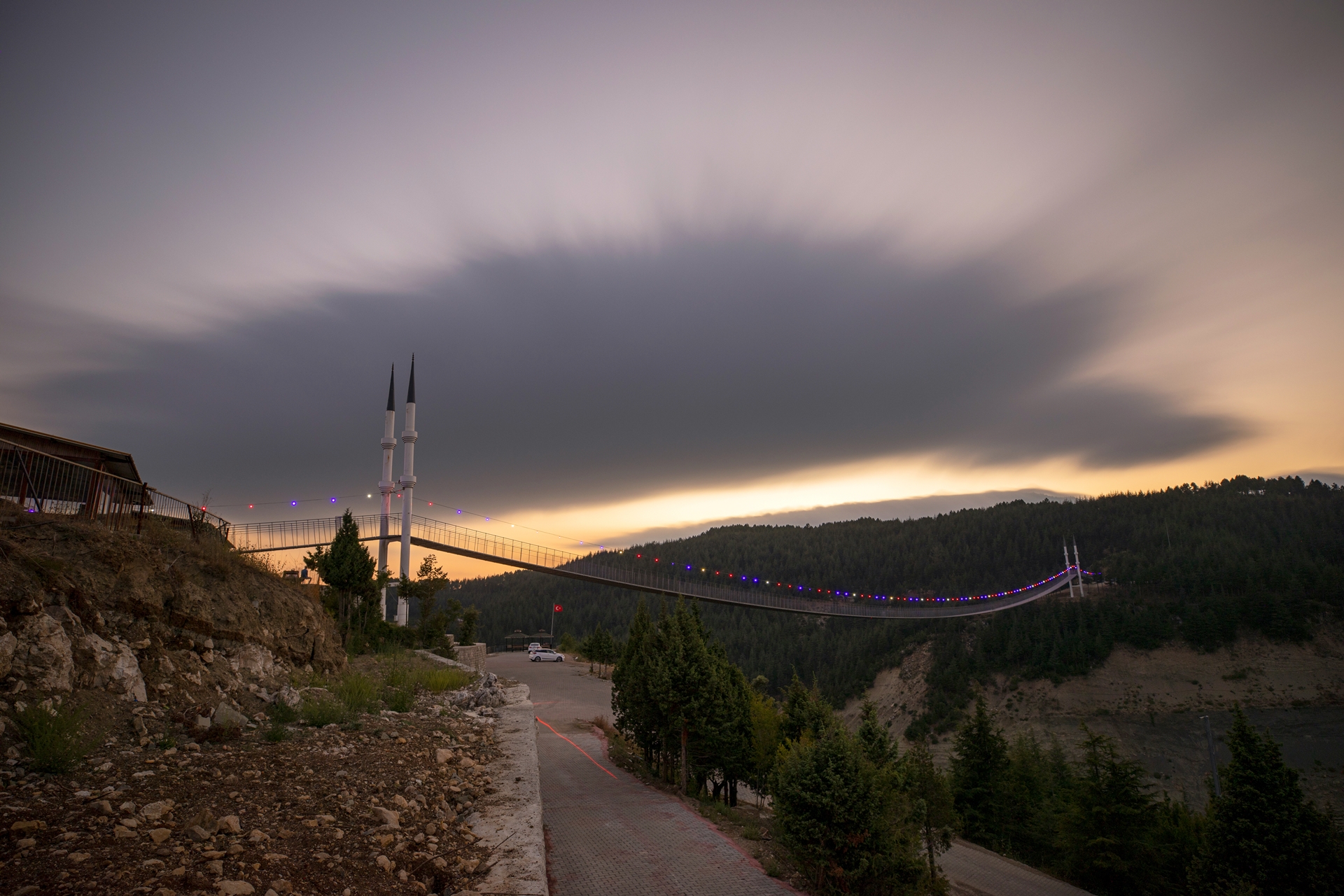 Minareli Asma Köprü