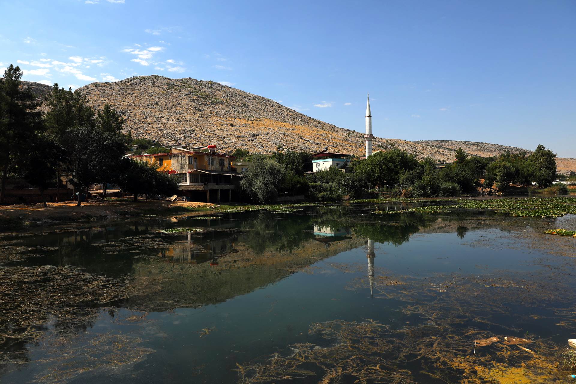 Mizmilli ve Bağlama Gölü