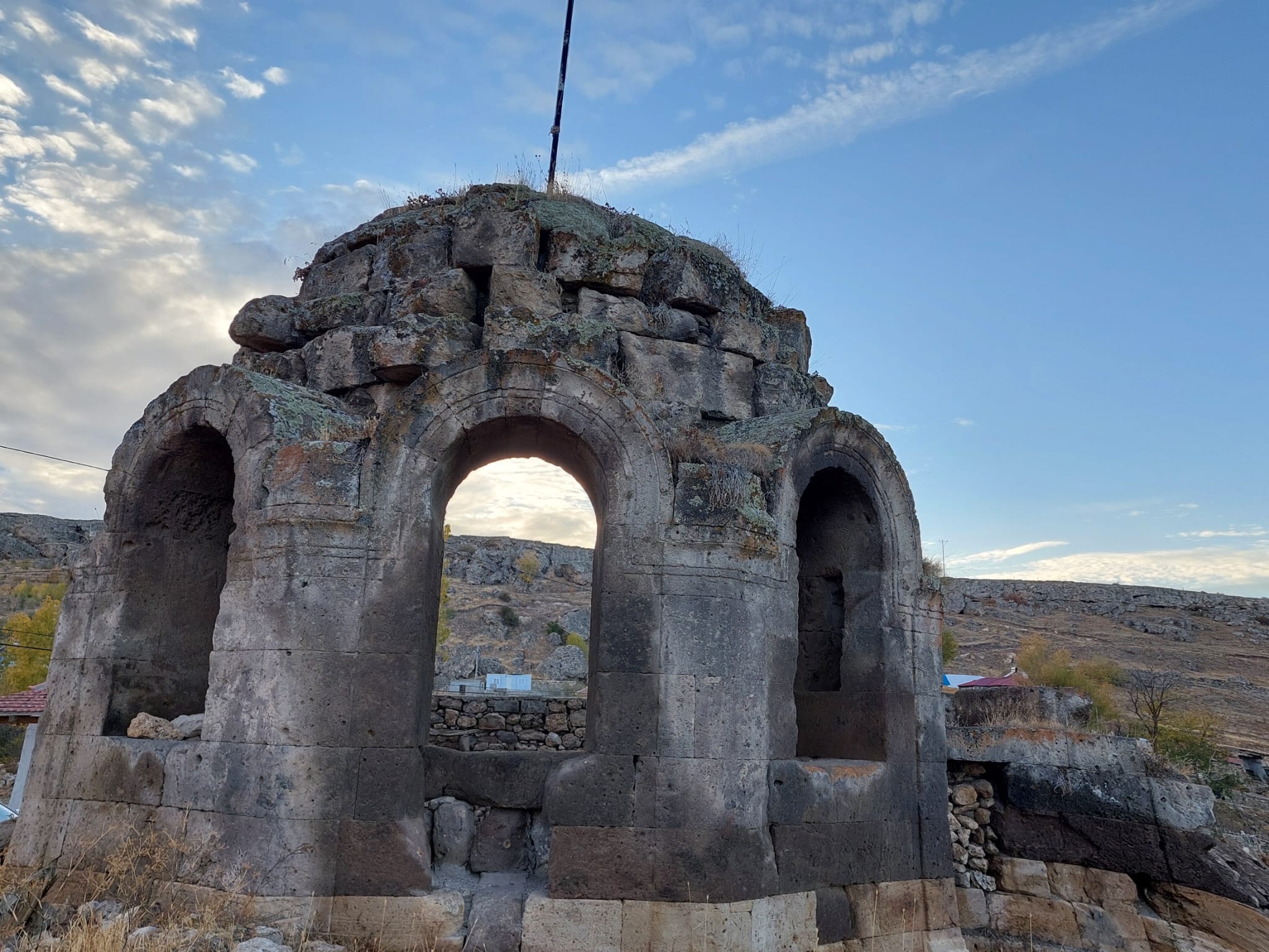 Pınarbaşı Han Kilisesi