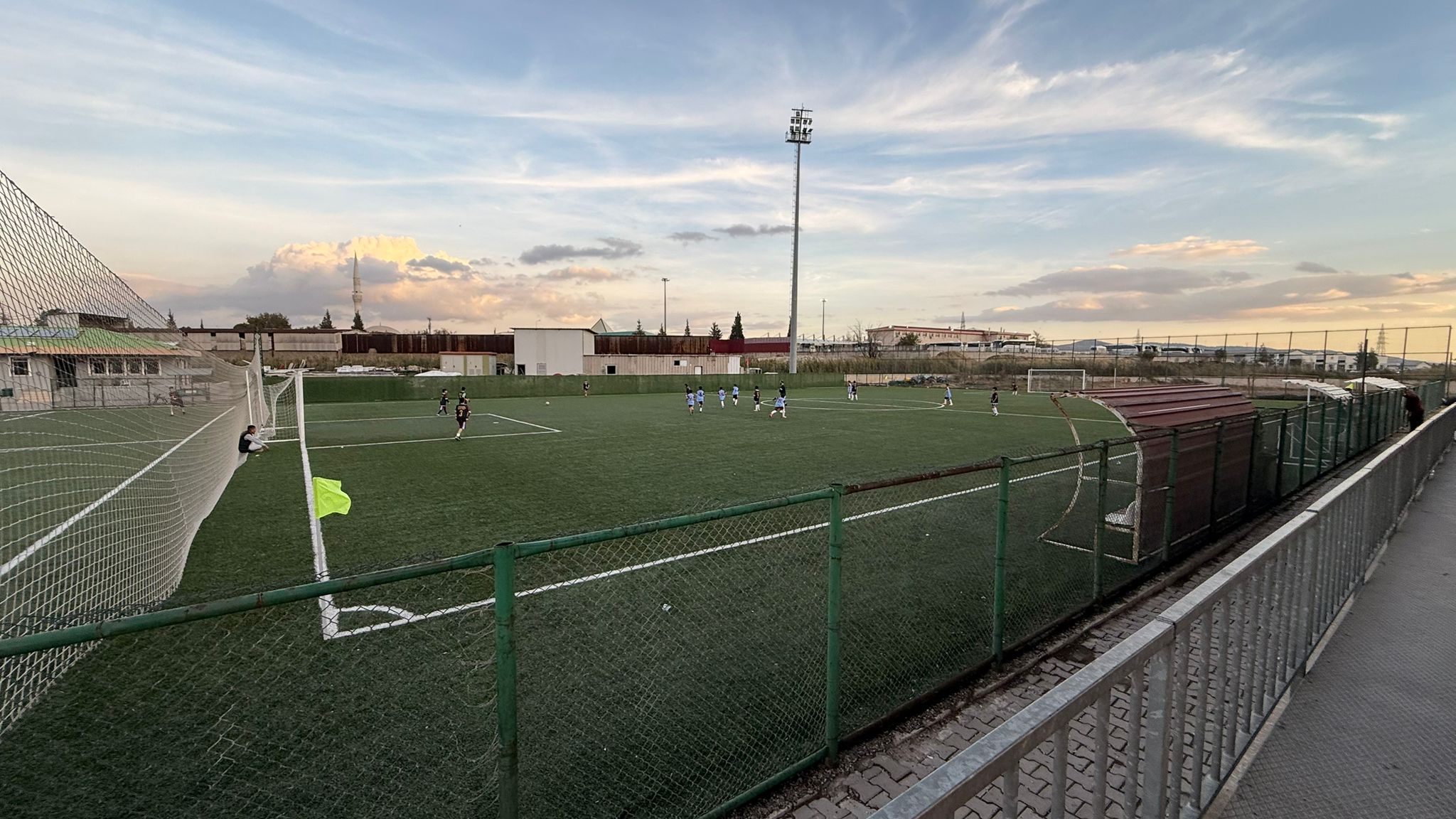 Hüseyin Arıkmert Futbol Sahası - Merkez 2