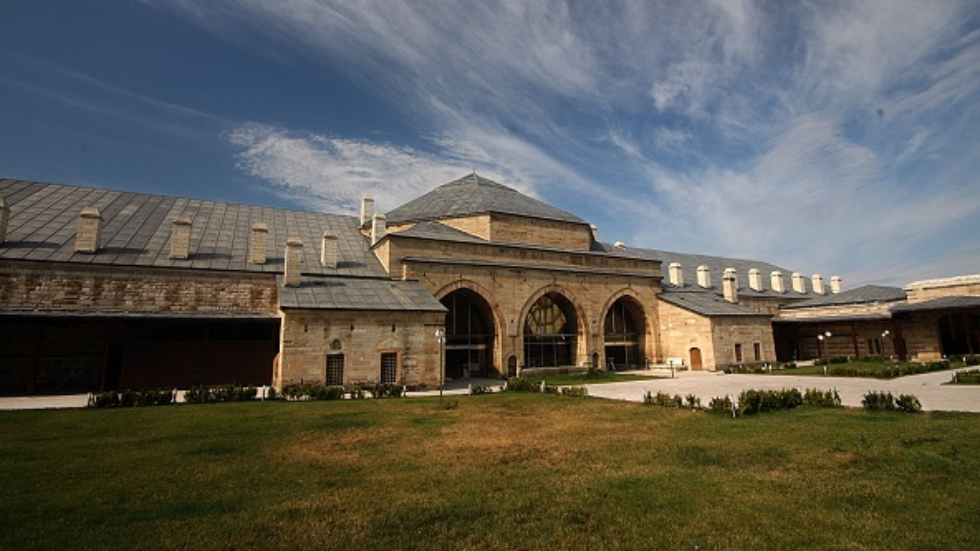 Ekmekçizade Kervansarayı