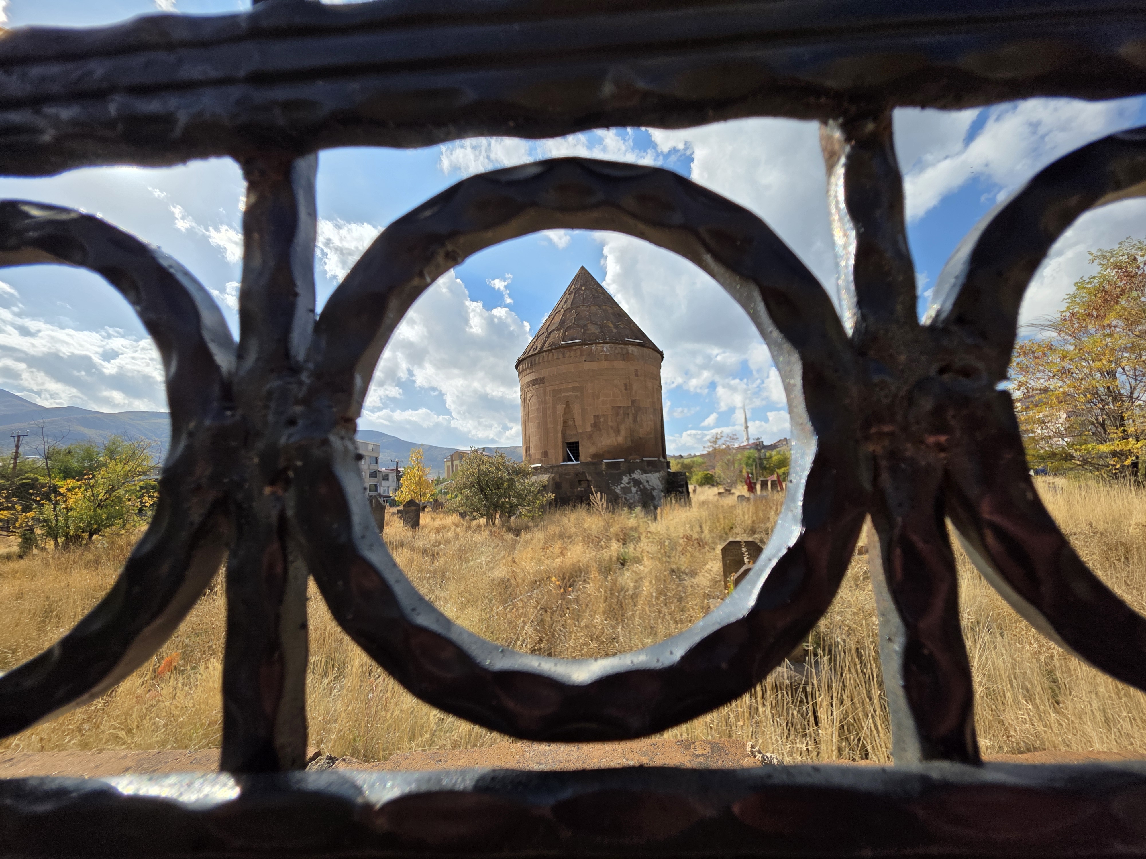 Kalender Baba Türbesi