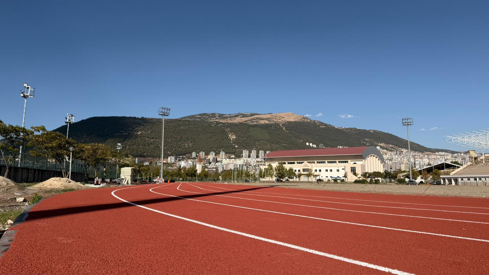 Kahramanmaraş Sütçü İmam Üniversitesi Stadyumu