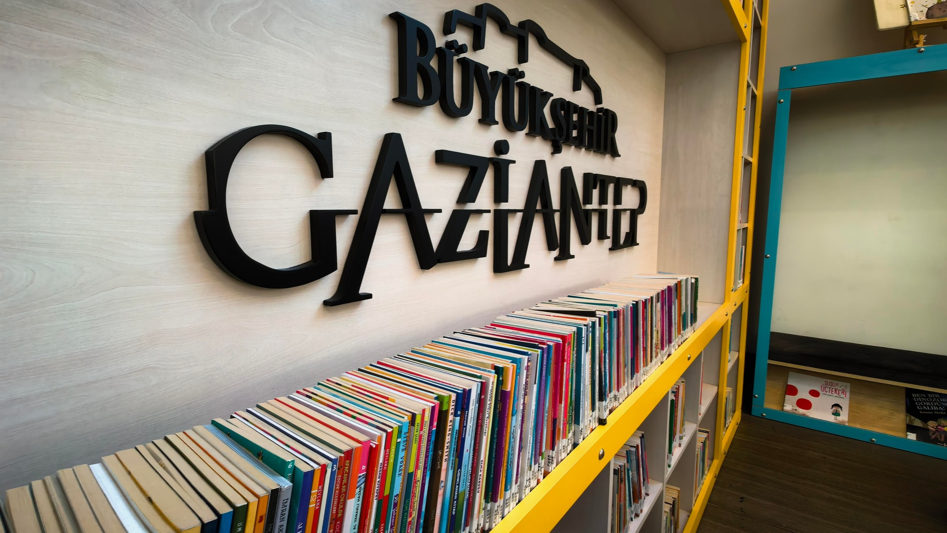 Dr. Mecit Barlas Çocuk Kütüphanesi