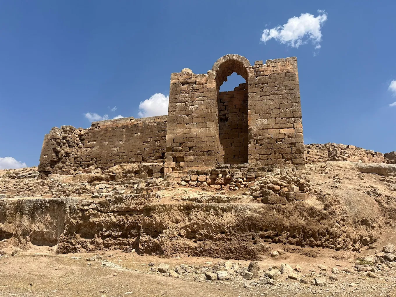 Çemdin (Çimdin) Kalesi