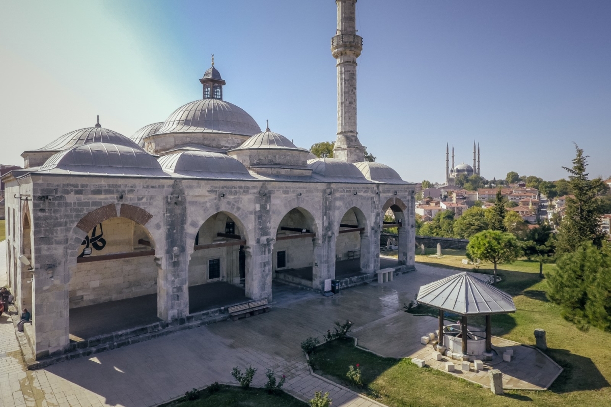 Muradiye Camii