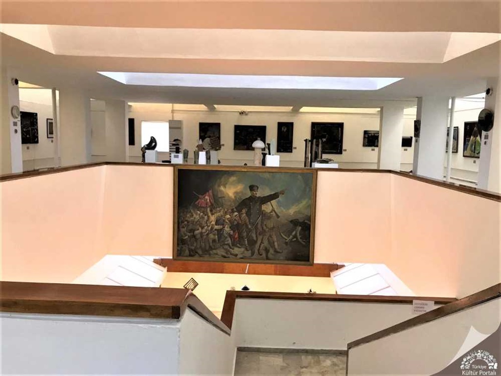 İzmir Resim ve Heykel Müzesi