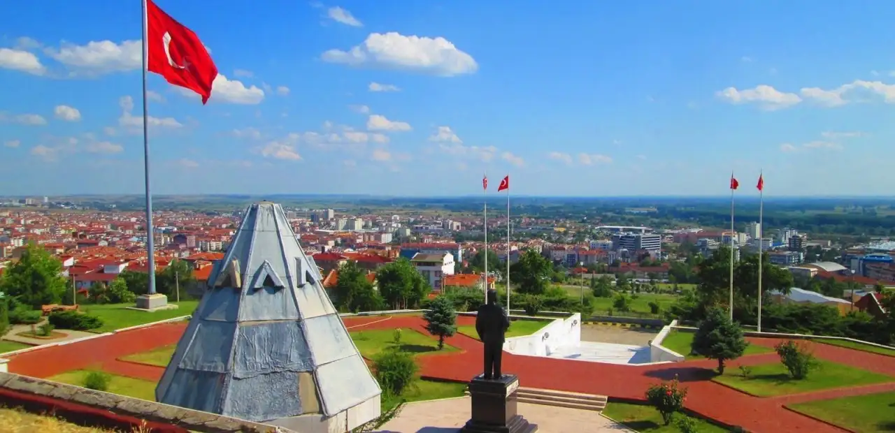 Şükrüpaşa Anıtı