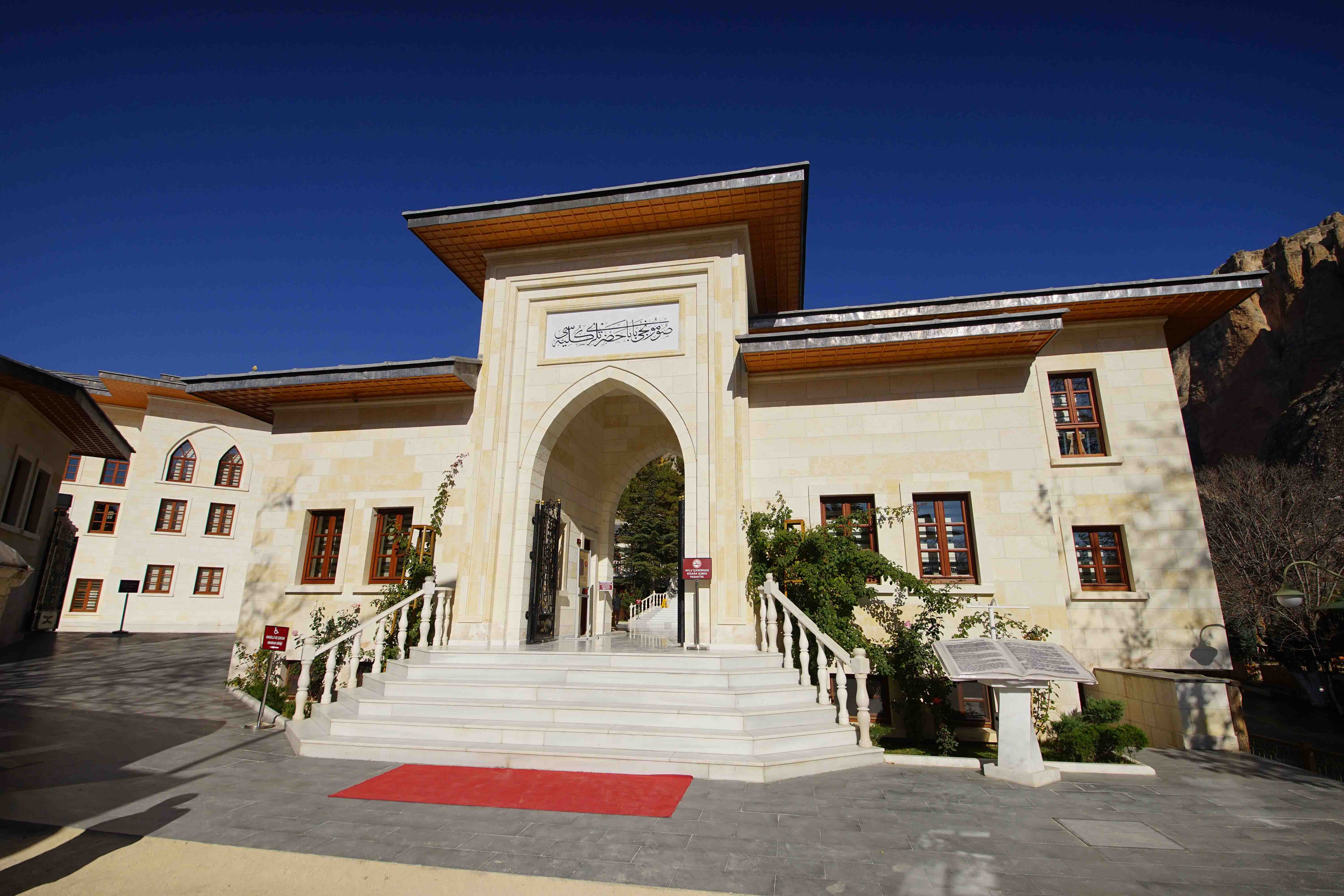 Darende Şeyh Hamid-i Velî Türbesi