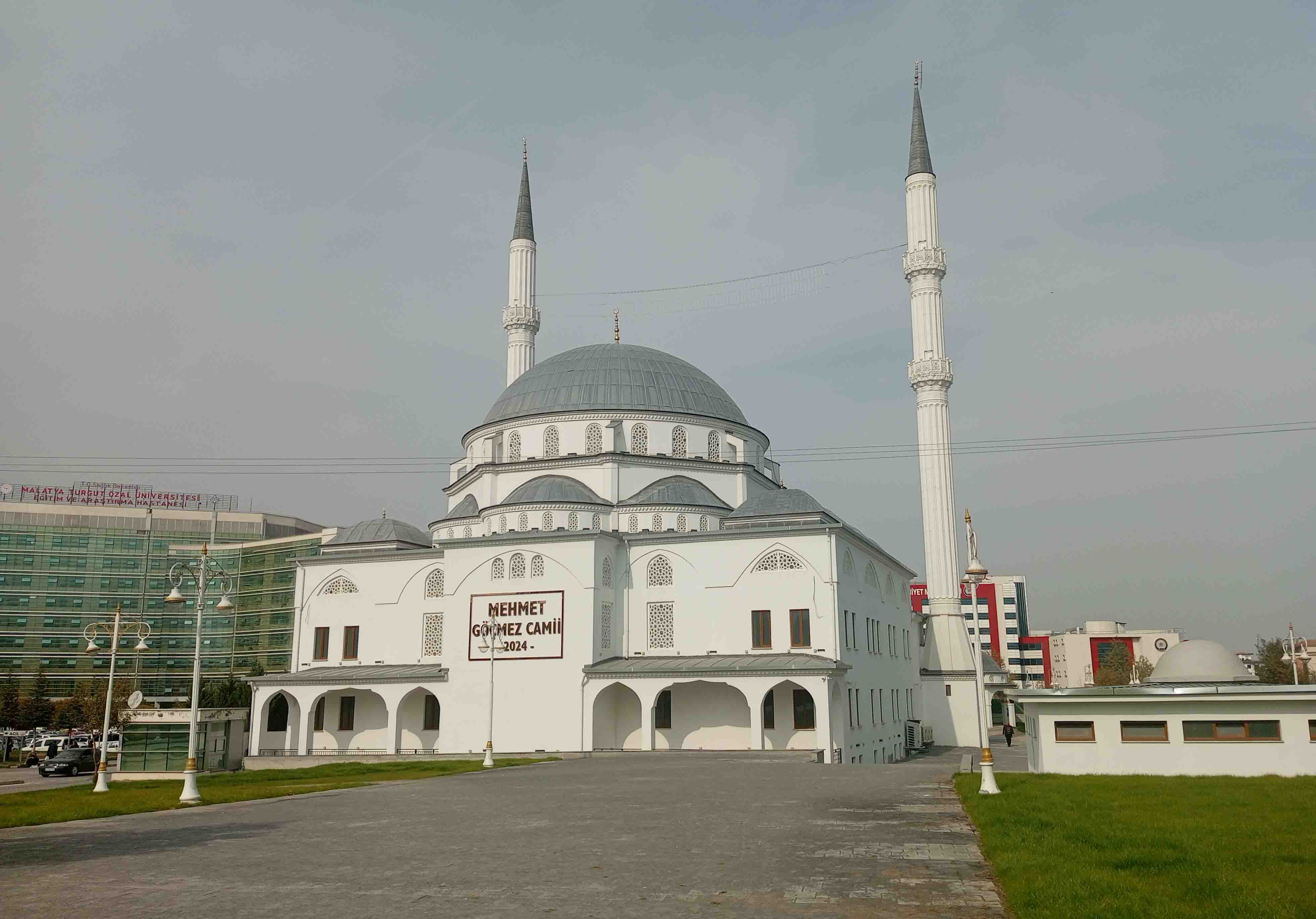 Yeşilyurt Mehmet Göçmez Camii