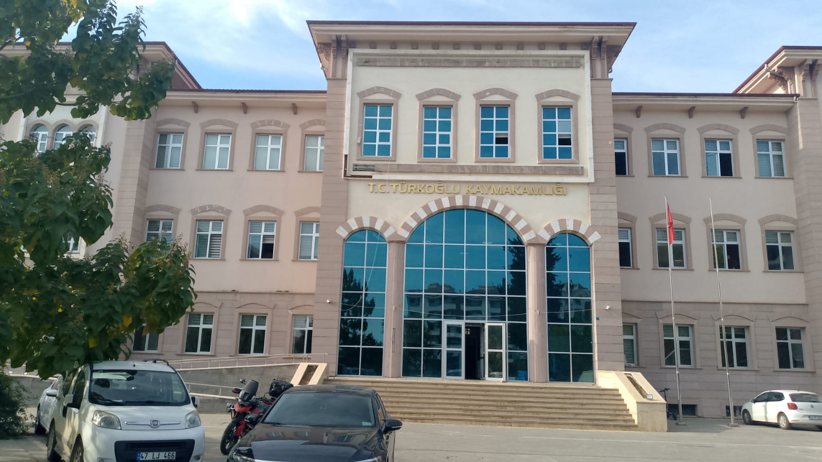 Türkoğlu İlçe Halk Kütüphanesi