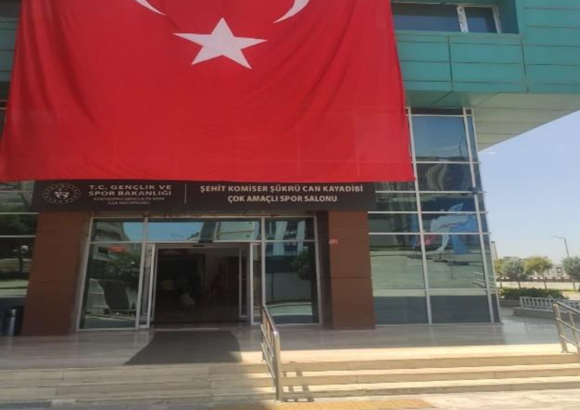 GSB Karaköprü Gençlik ve Spor İlçe Müdürlüğü Spor Salonu