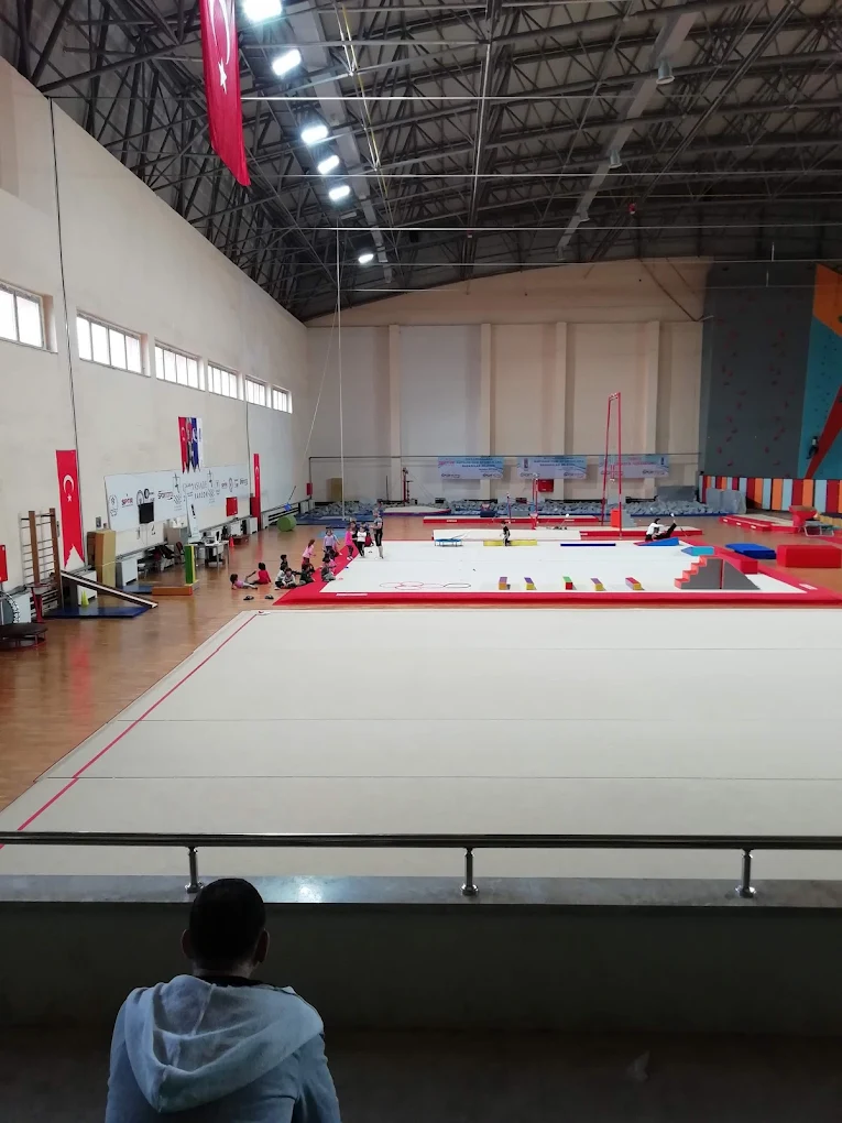 Yomra Jimnastik Salonu
