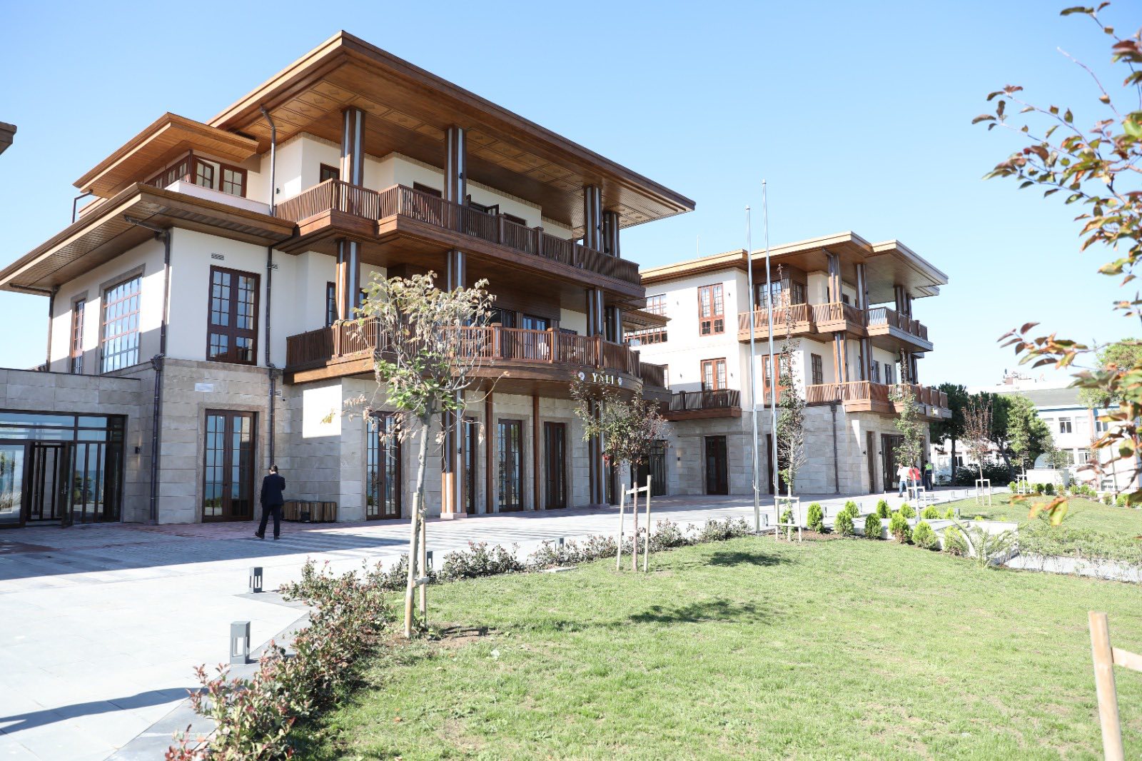 Samsun Yalı Kafe ve Petek Genç Etüt Merkezi