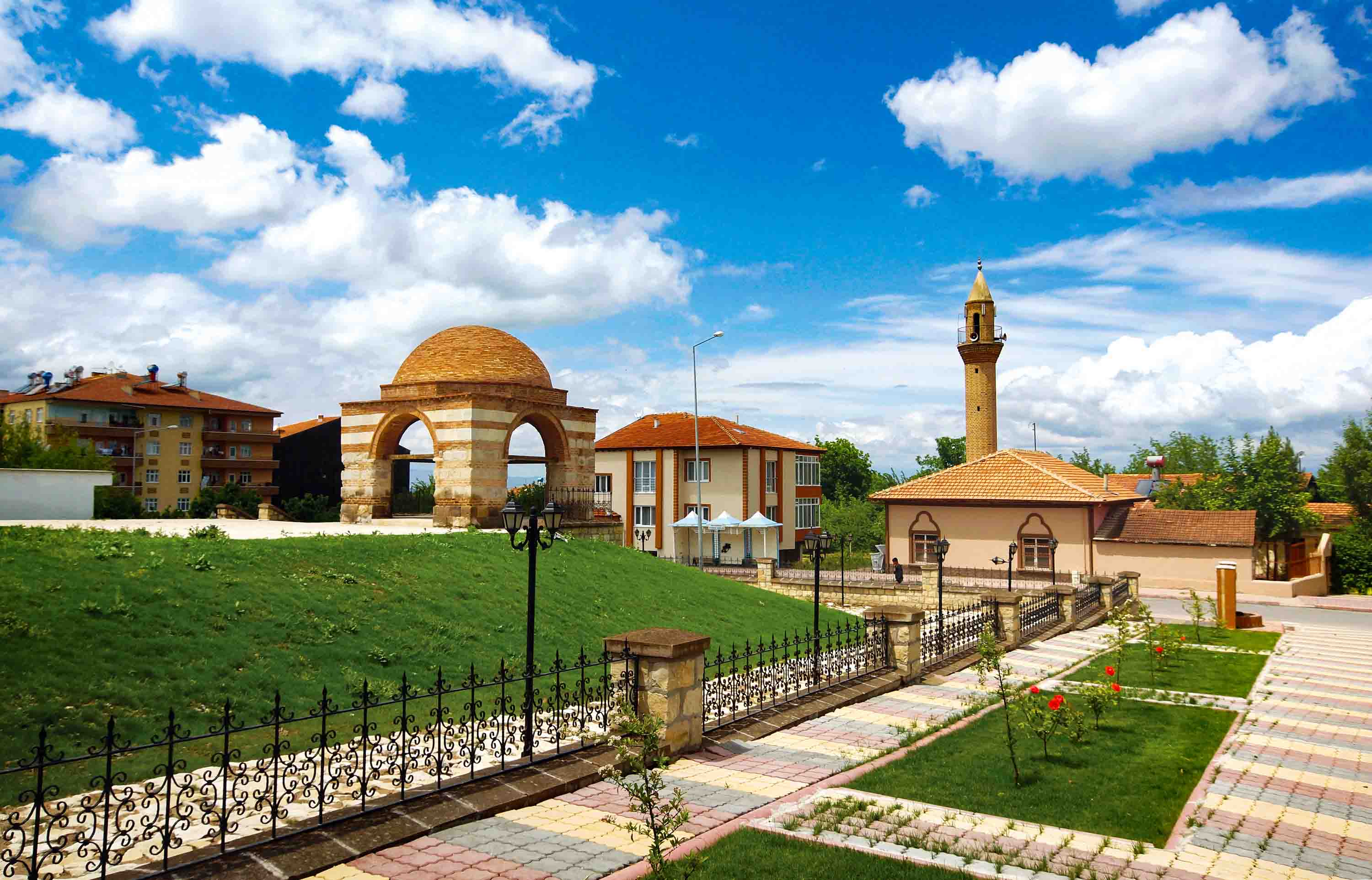 Battalgazi Kanlı Kümbet