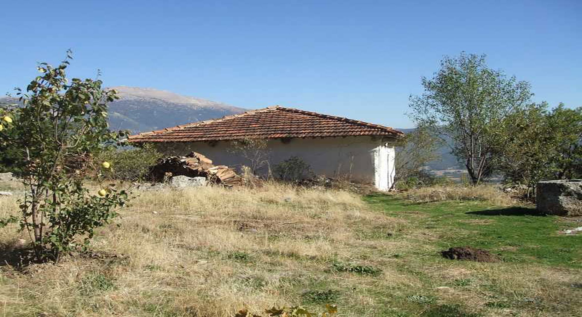 Kazak Abdal Türbesi