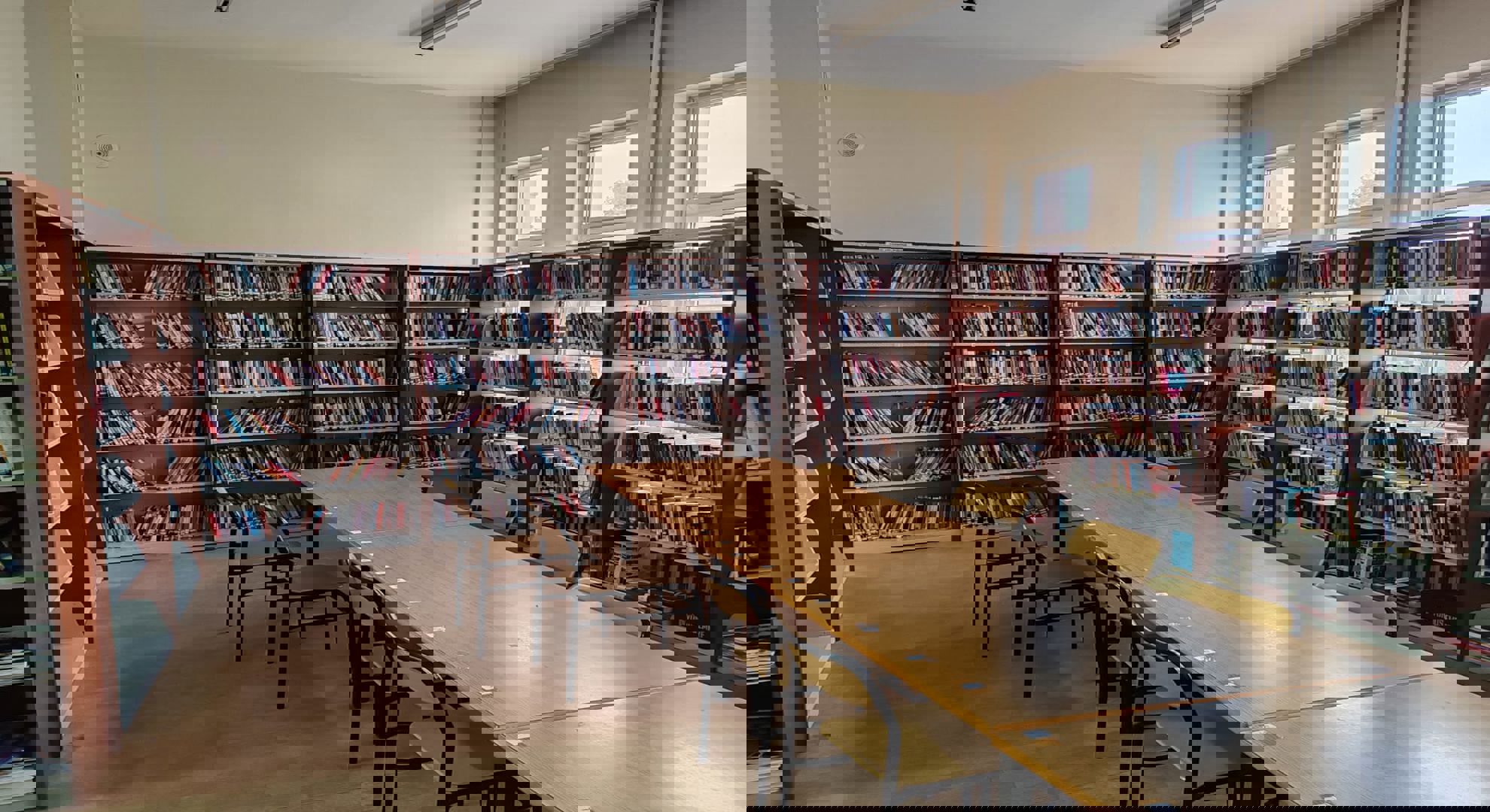 Çivril 75. Yıl İlçe Halk Kütüphanesi