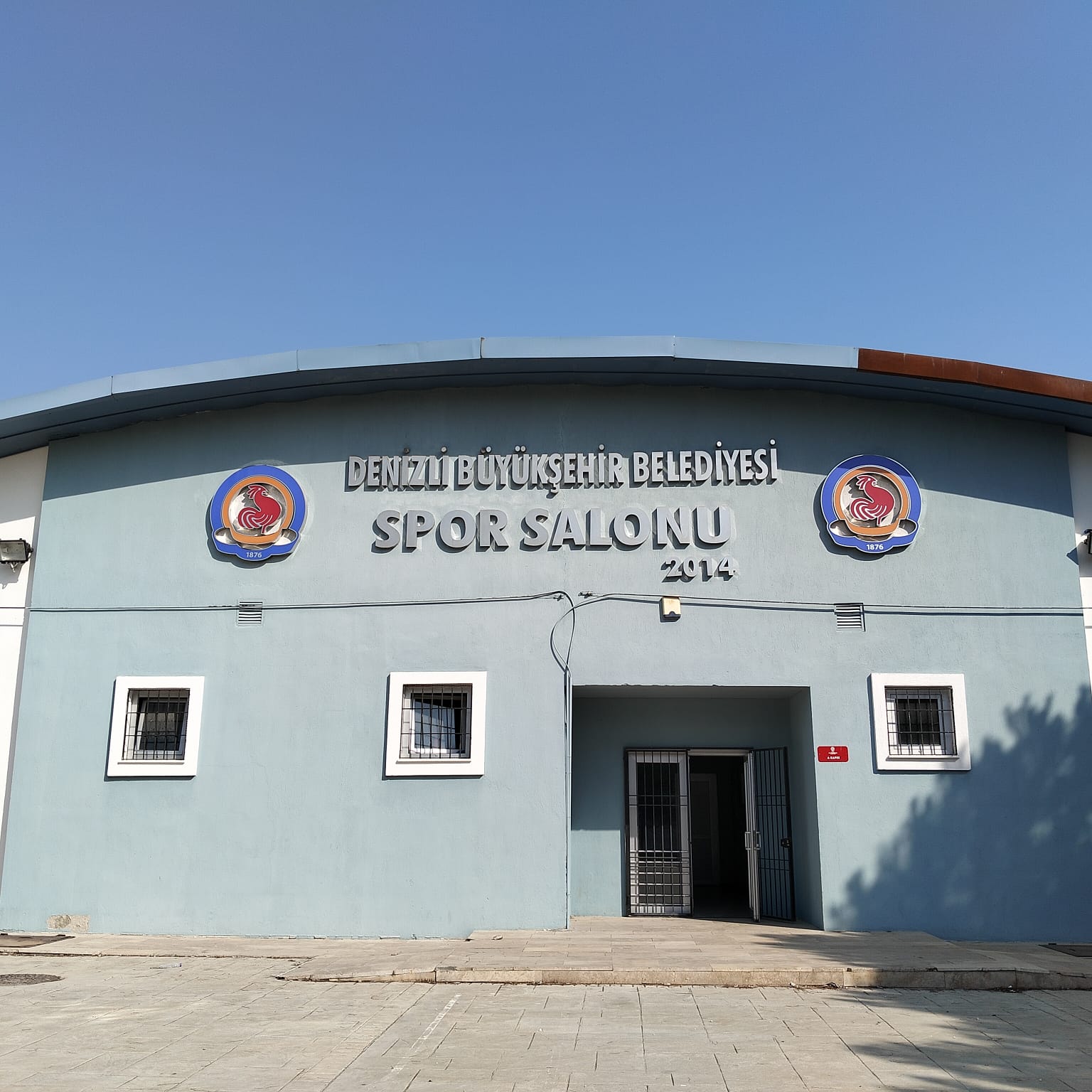 Hacı Ahmet Paralı Okulu Kapalı Spor Salonu