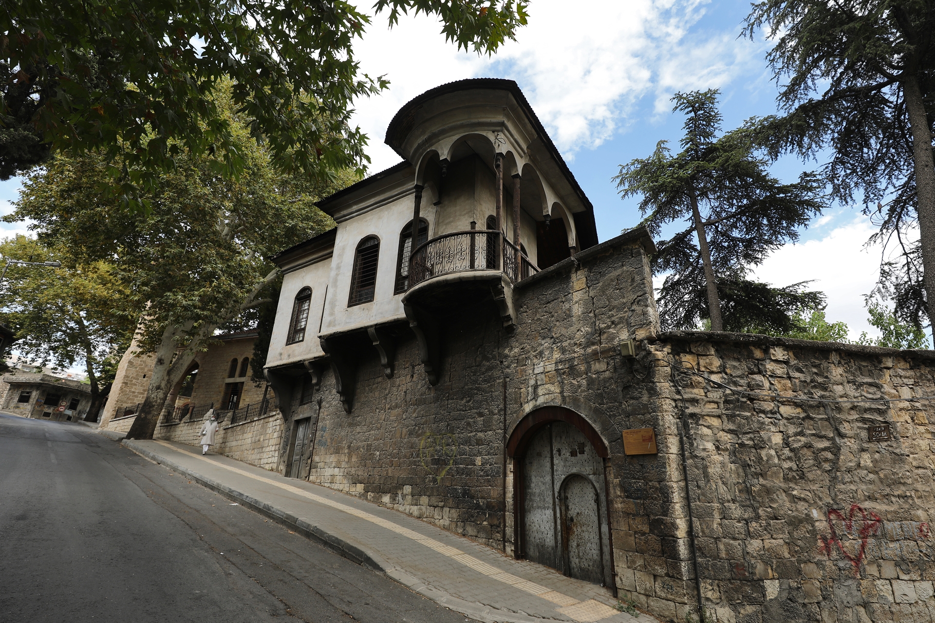 Çiftaslanlar Konağı