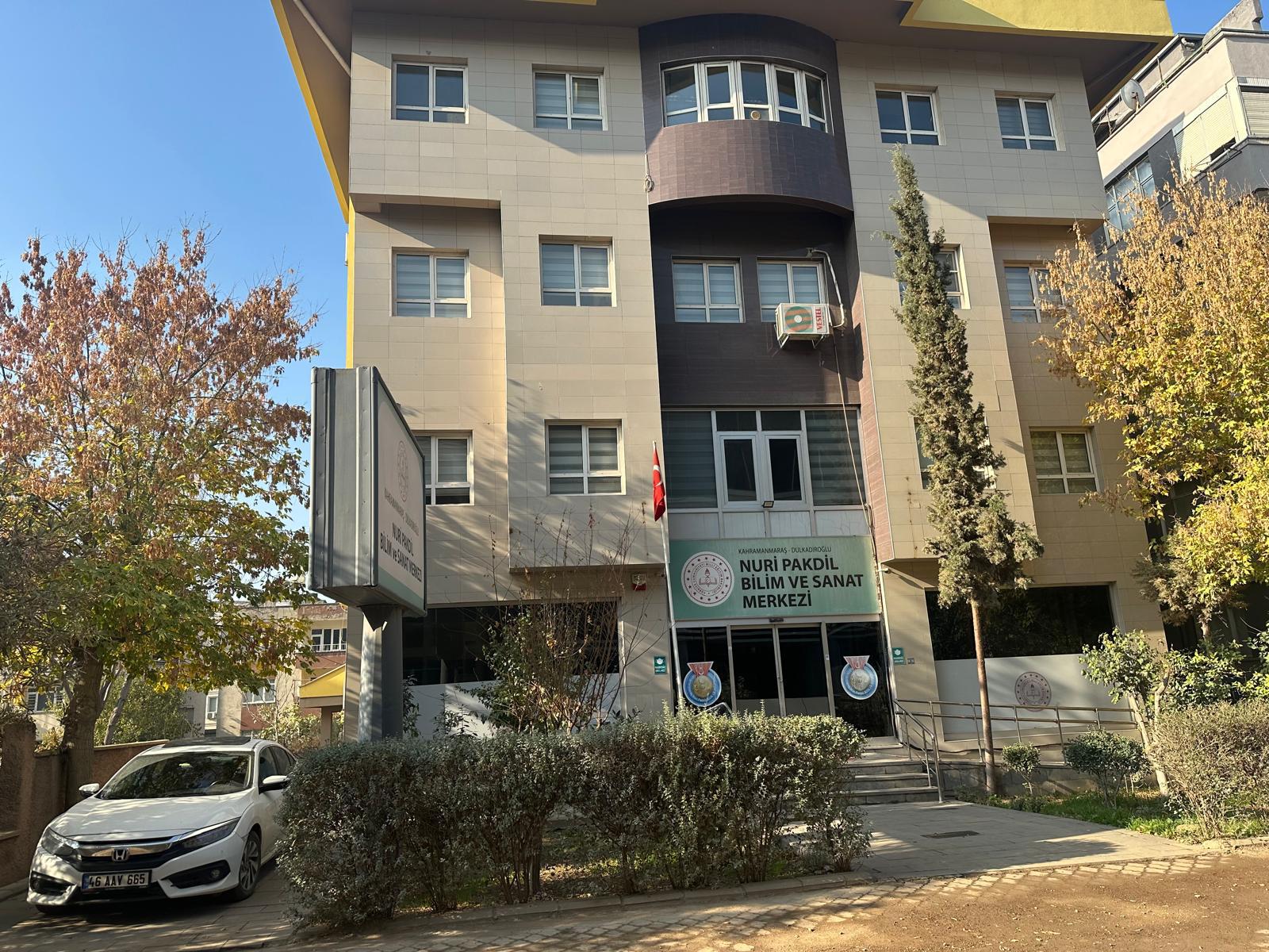 Nuri Pakdil Bilim ve Sanat Merkezi