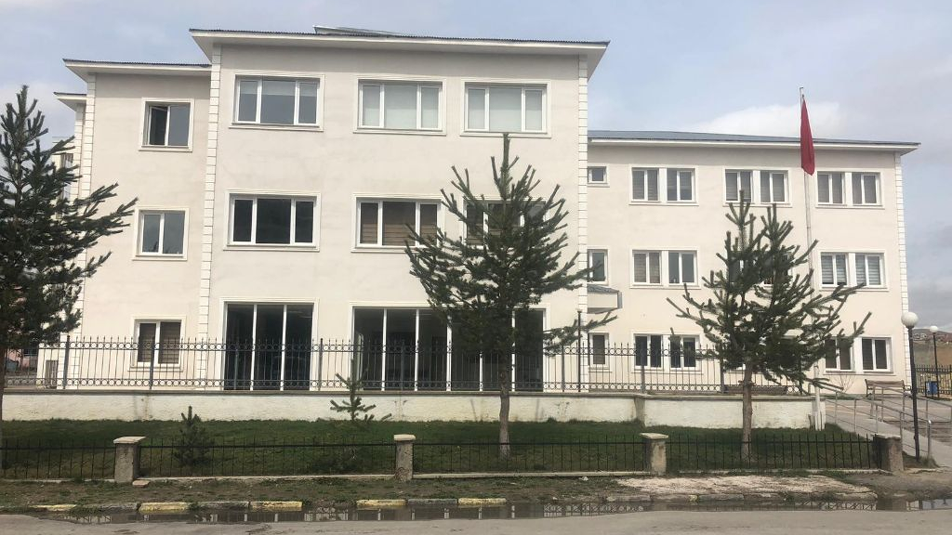 Bayburt Gençlik ve Spor İl Müdürlüğü Gençlik Merkezi