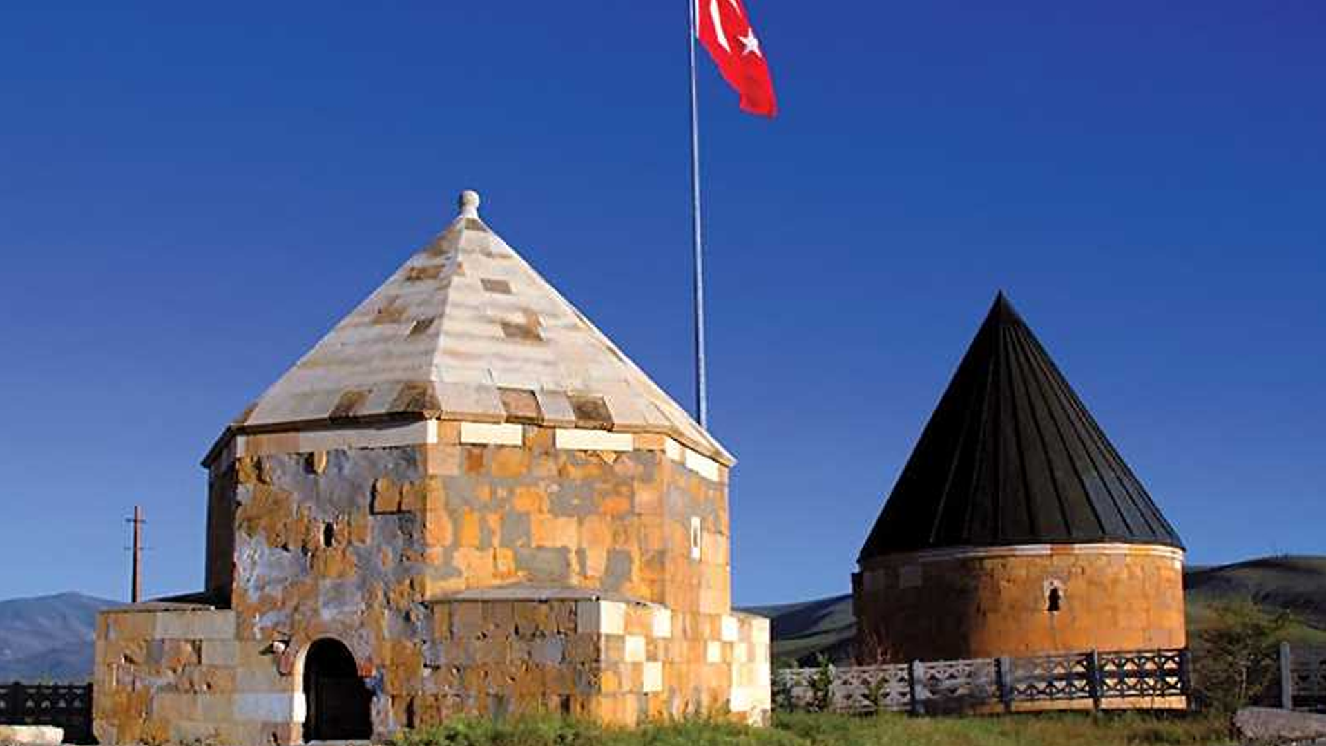 Şehit Osman Türbesi