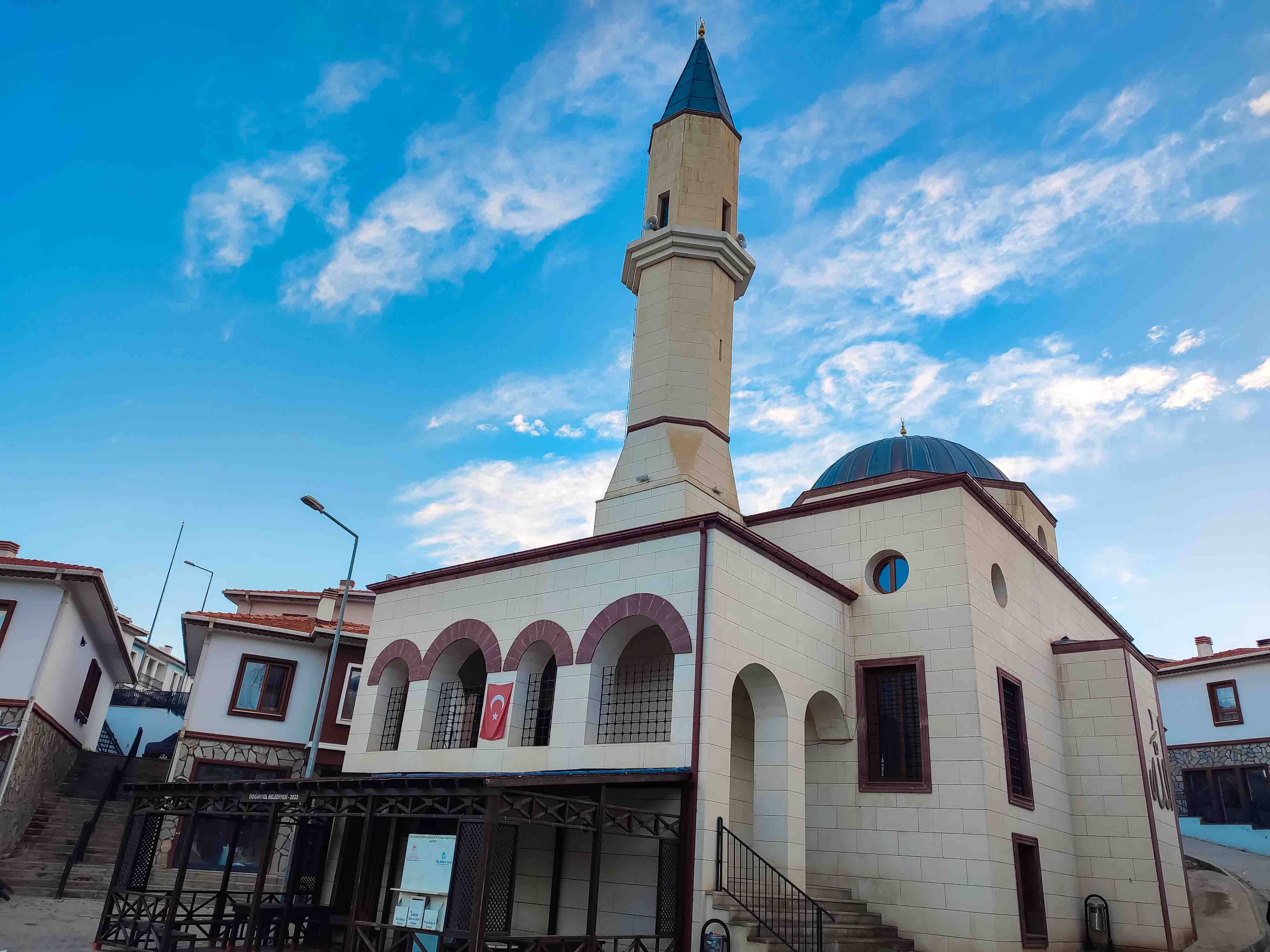Gökçe Mahallesi Camii